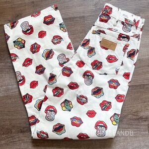 NWT Women’s Wrangler Read My Lips High Rise Barrel Jeans Size 26